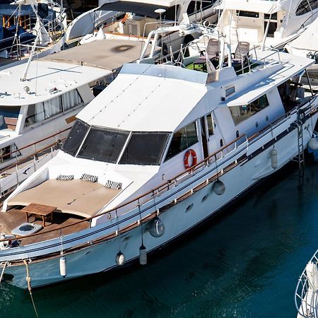 Habitacion Marineria Boat Aloha Barcelona Exteriör bild