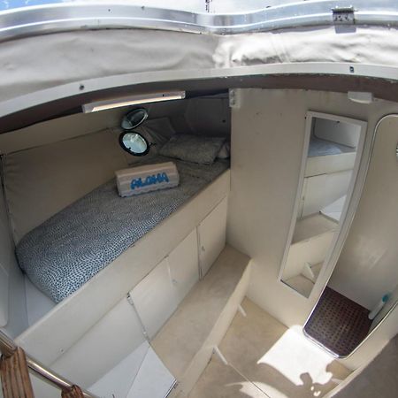 Habitacion Marineria Boat Aloha Barcelona Exteriör bild